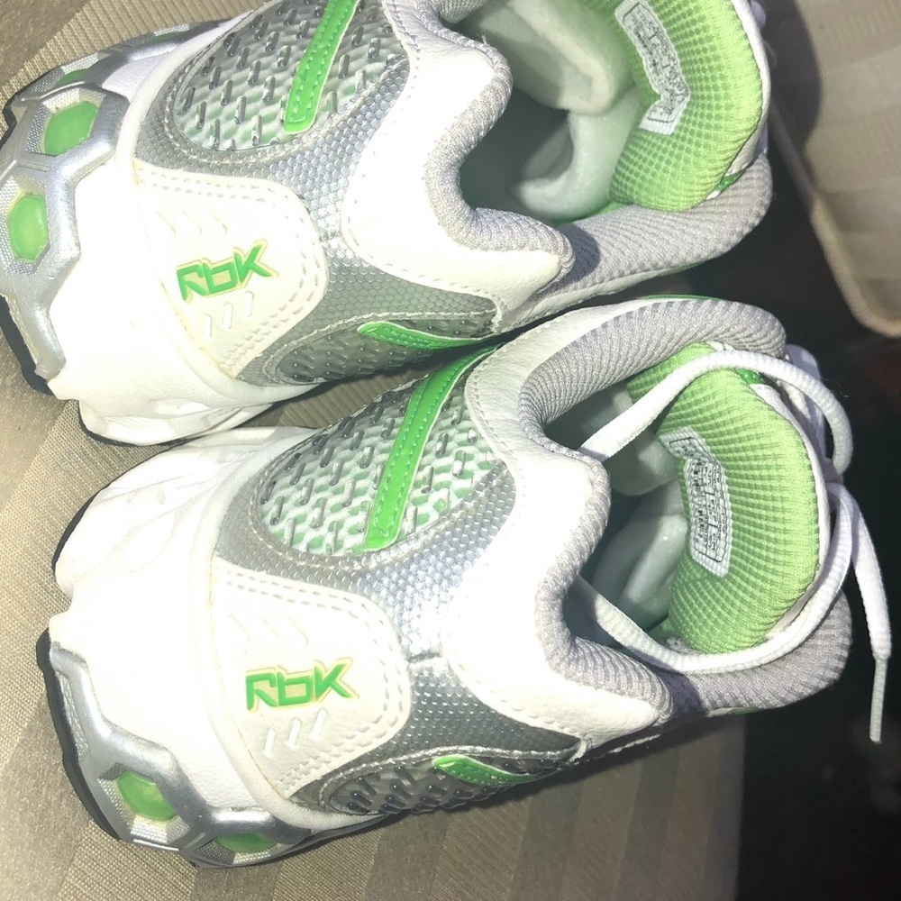 Reekbok easy women’s running shoes - Picture 3 of 6